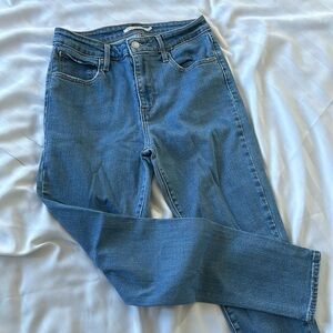 Levi’s high rise skinny blue jeans